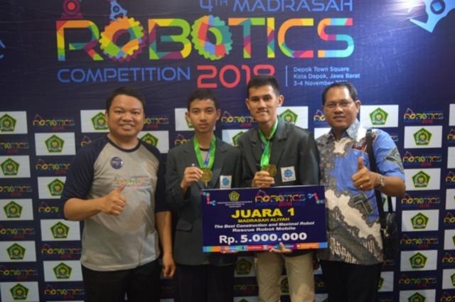 Siswa MAN IC OKI Juara Kompetisi Robotik Madrasah Tingkat Nasional