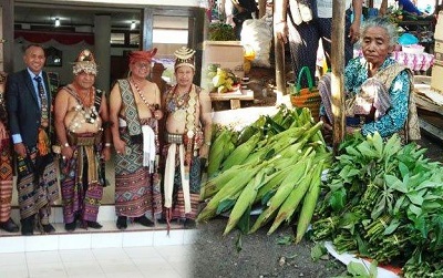 Ibu Ini Tetap Berjualan Sayur di Pasar Meski Anaknya Jadi Bupati