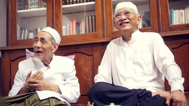 Begini Doa Gus Mus untuk Mbah Maimoen Zubair di Usia yang ke-90