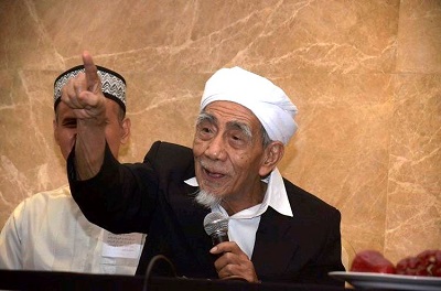Tausyiah Kiai Maimun Zubair: Indonesia Akan Jadi Imam Bagi Seluruh Dunia