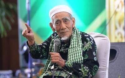 Kunci Mbah Moen Bisa Menjadi Ulama yang Selalu Bersinar