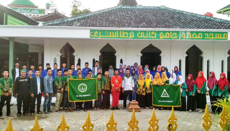 Anak Muda NU Harus Rajin Ziarah kepada Muassis NU