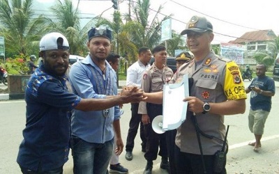 Bukan Banser, Masyarakat Papua Justru Tolak HTI dan FPI