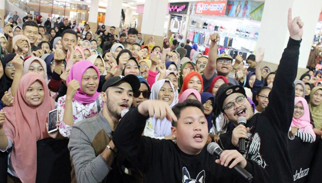 Meet and Greet Artis Film OKB Goncang Surabaya