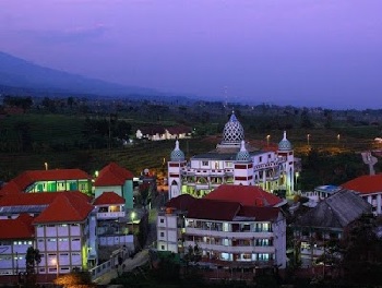 Pesantren Amanatul Ummah Mojokerto