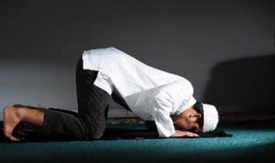 Tidak sempat Shalat Maghrib Karena Nunggu Angkot, bolehkah Dijama'?