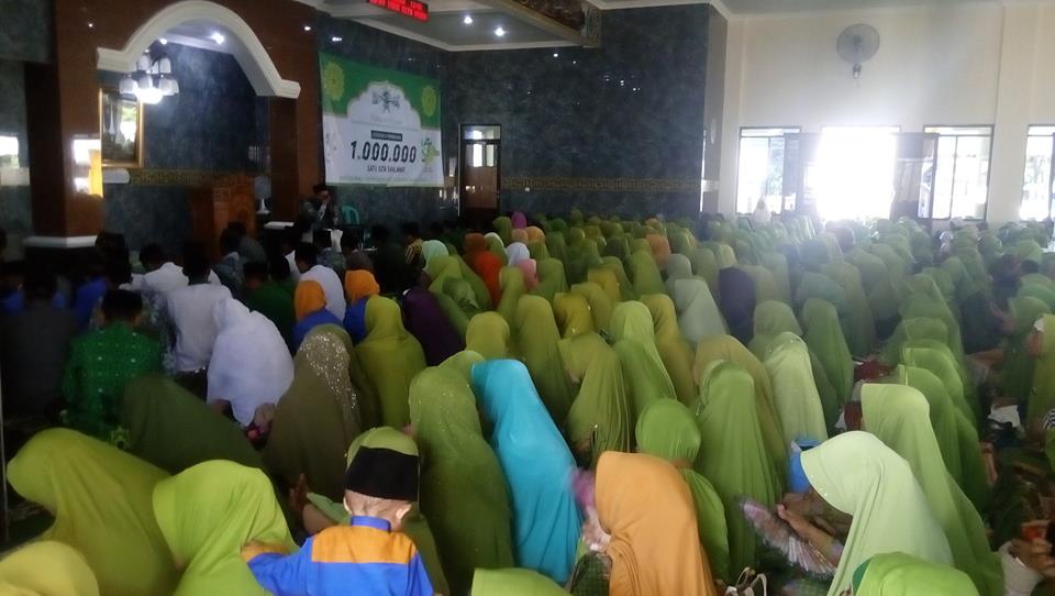 Sejuta Shalawat Nahdliyin Cibatu Garut Iringi Komitmen Jamiyah