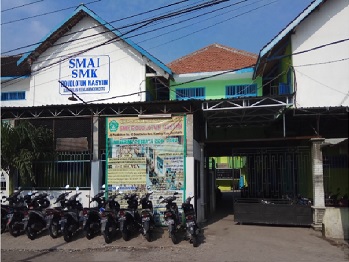 SMK Roudlotun Nasyiin Mojokerto