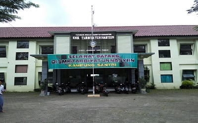 SMK Tarbiyatunnasyiin Jombang