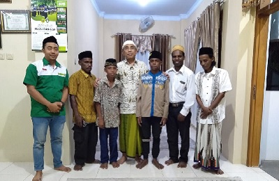 Upaya Menghasilkan Ustadz Asli Papua: Sowan ke  Ulama  sebelum Menimba Ilmu di Pesantren