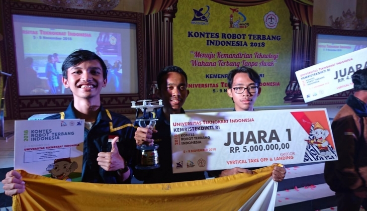 UGM Juara Umum Kontes Robot Terbang Nasional di Lampung