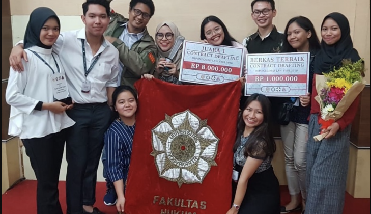 UGM Juara 1 Kompetisi Contract Drafting Diponegoro Law Fair 2018