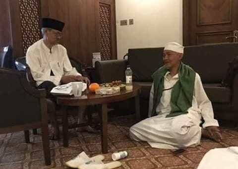 Kiai Mahrus Ali Beristikharah tentang Mbah Dim, Kenapa?